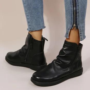 Женские ботинки 2023 года, женские ботильоны в британском стиле, весенне-осенние модные плиссированные короткие ботинки на молнии сбоку, женская обувь на плоской подошве.